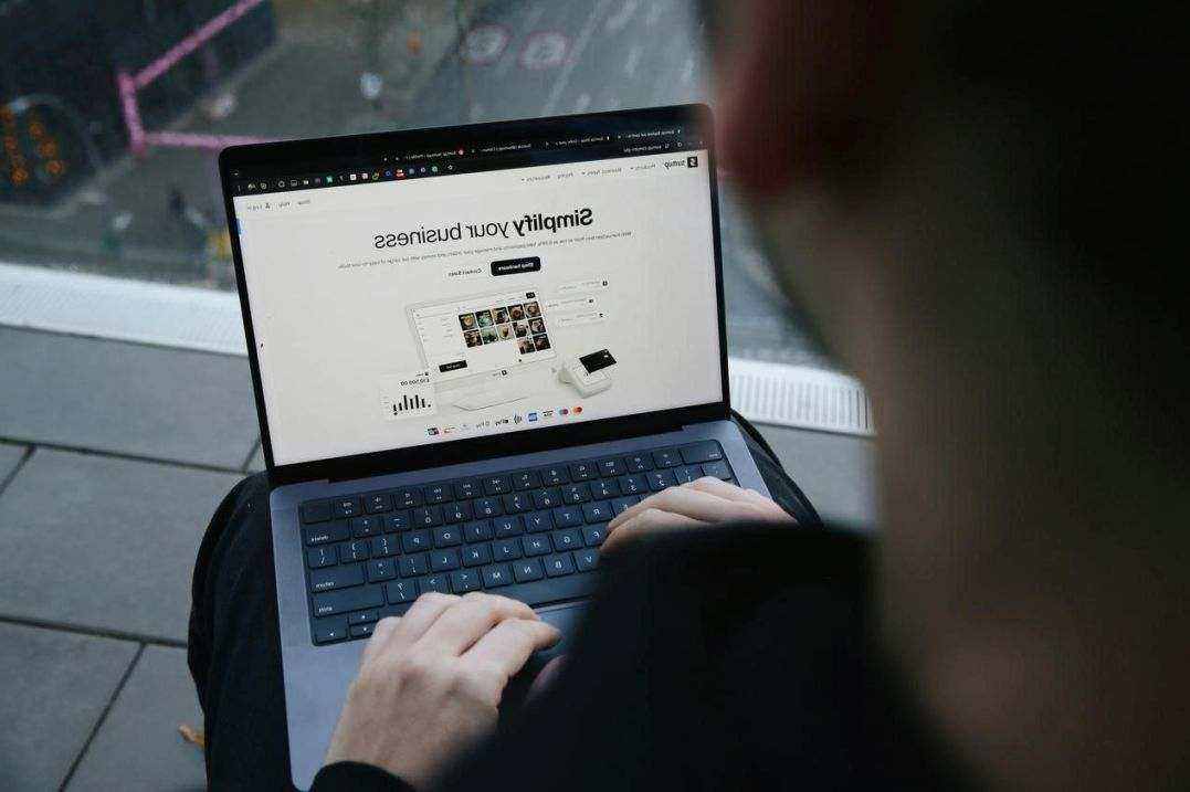 Responsive layout on devices